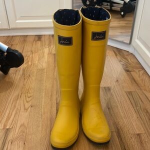 Joules rain boots, size 8. Hardly worn